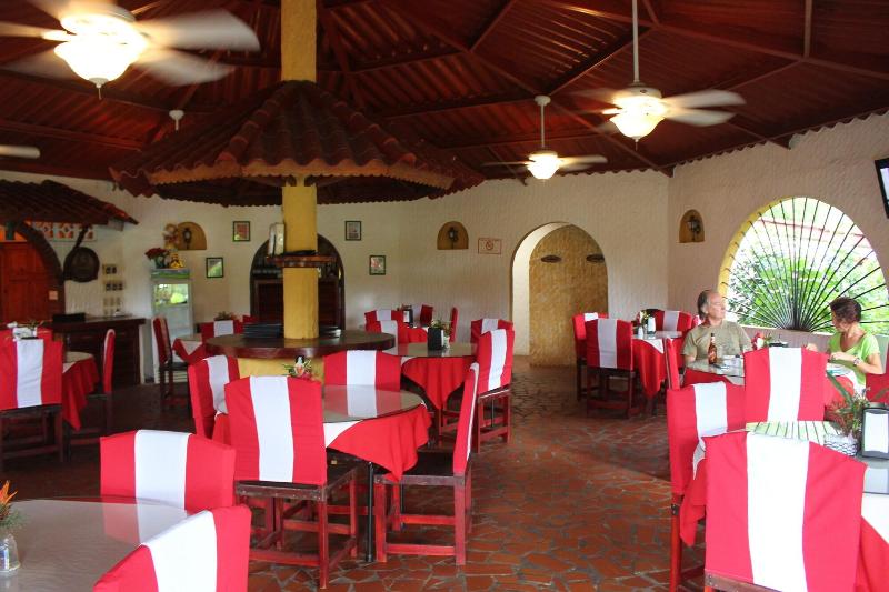 Hotel Y Restaurante Valle Verde image