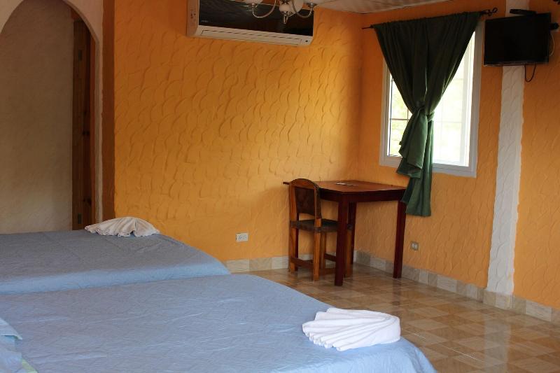 Hotel Y Restaurante Valle Verde image