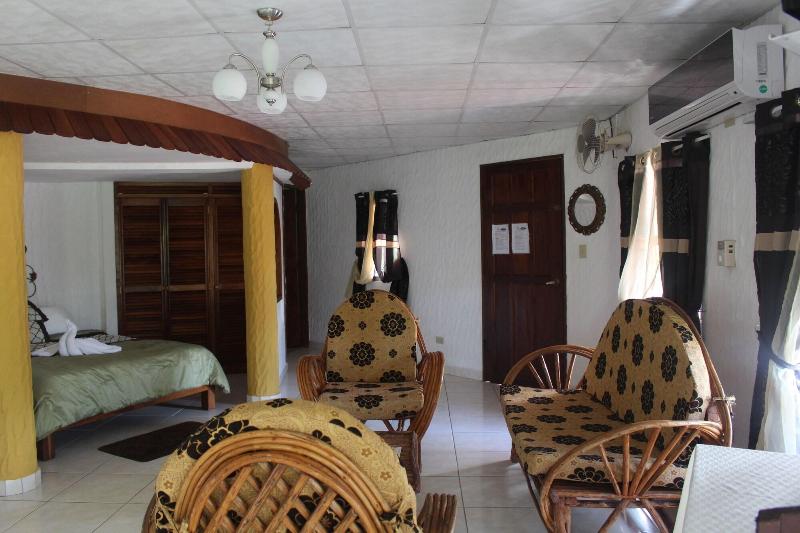 Hotel Y Restaurante Valle Verde image
