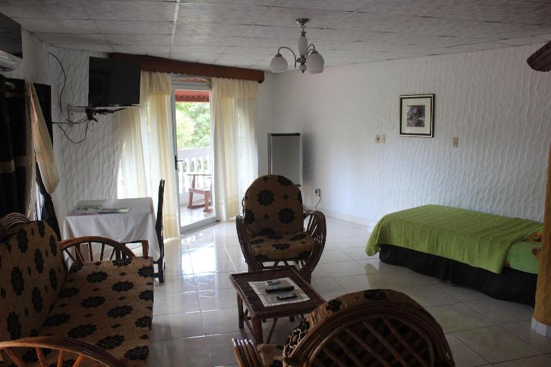 Hotel Y Restaurante Valle Verde image