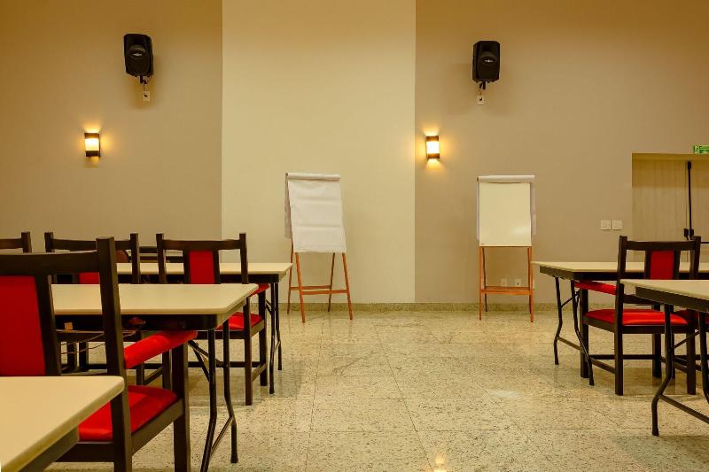 Lindoya Hotel image