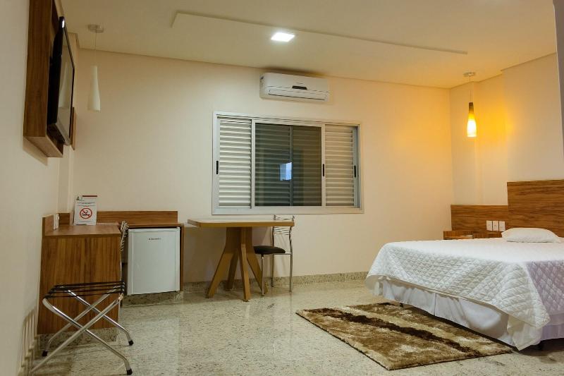 Lindoya Hotel image