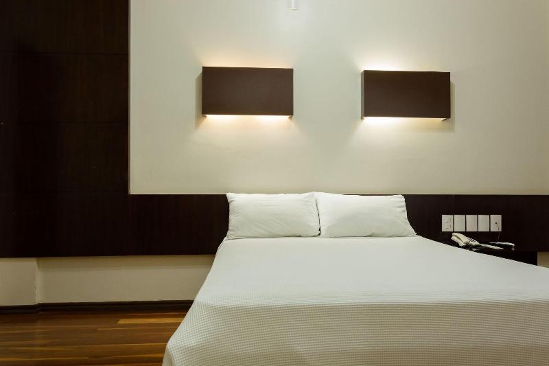 Lindoya Hotel image