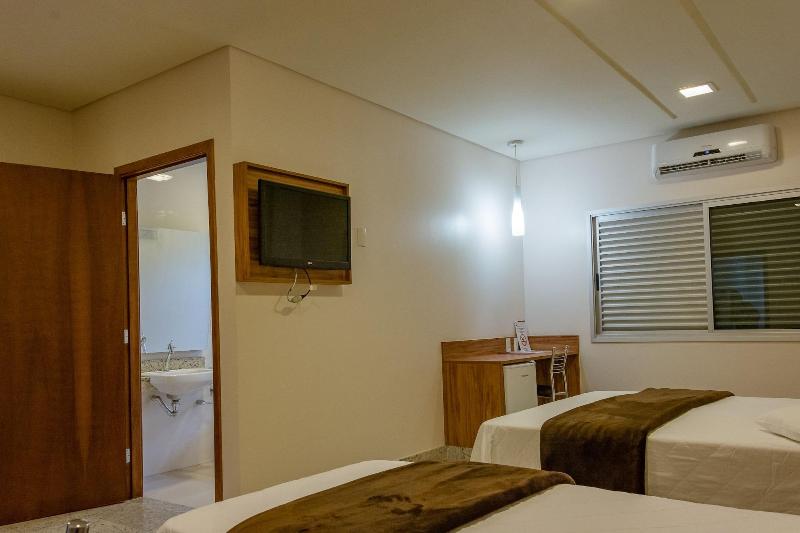 Lindoya Hotel image