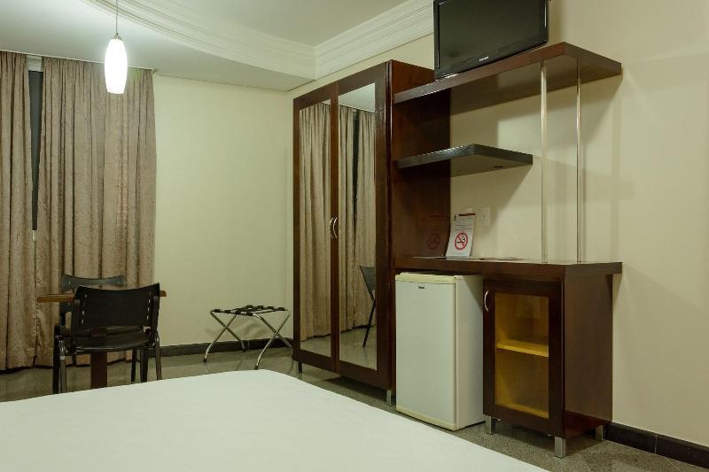 Lindoya Hotel image
