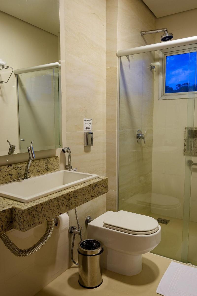 Lindoya Hotel image