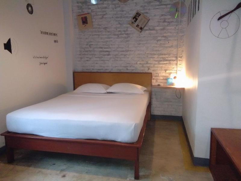 Artz Hotel image