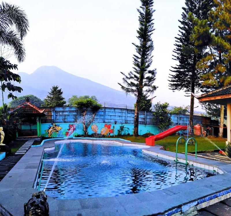 Resort Highlander image