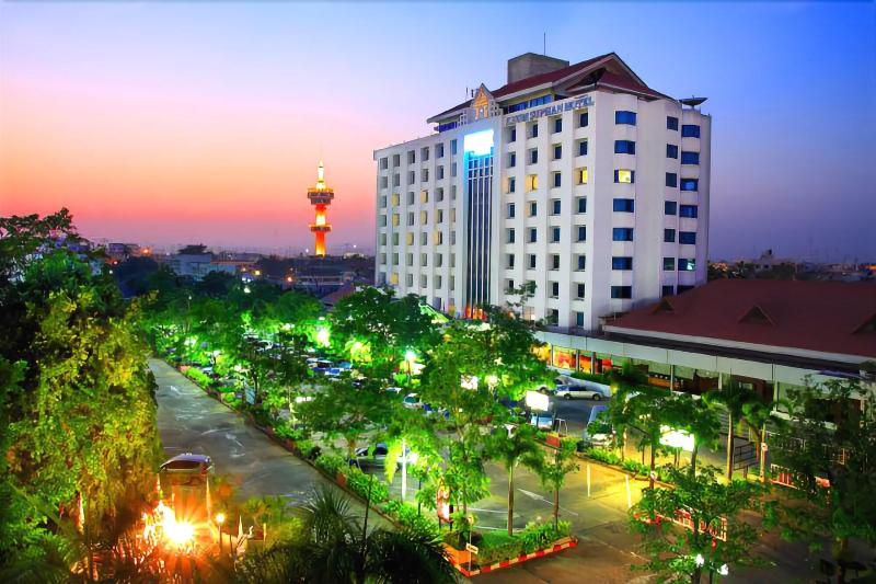 Khumsuphan Hotel — general view