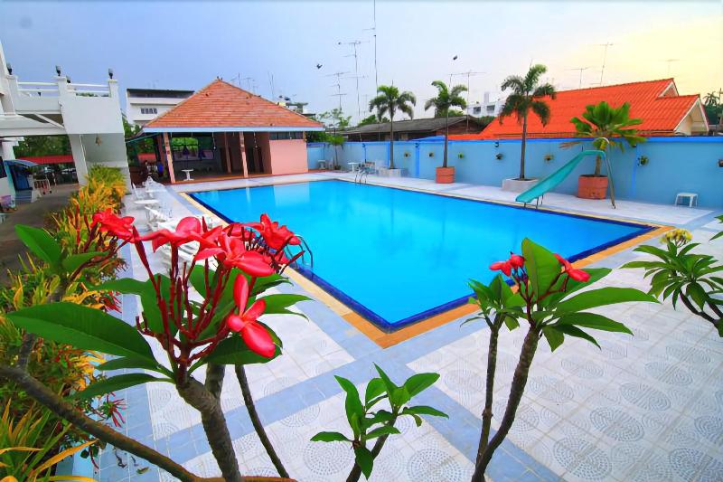 Khumsuphan Hotel — view