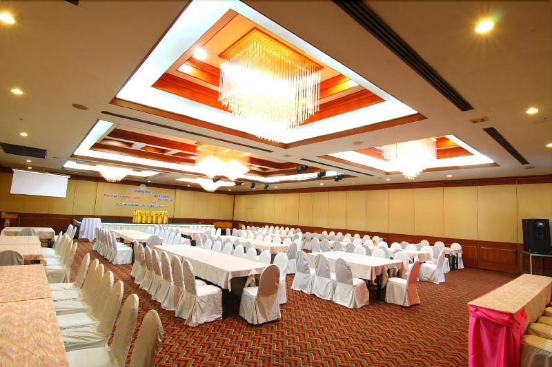 Khumsuphan Hotel — view