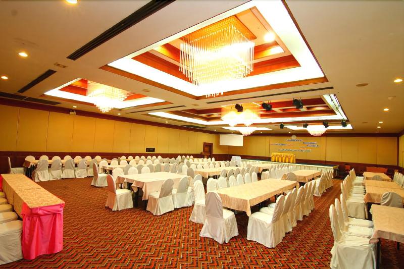 Khumsuphan Hotel
