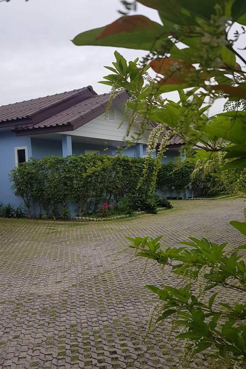 Pt House Resort image