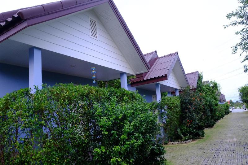 Pt House Resort image