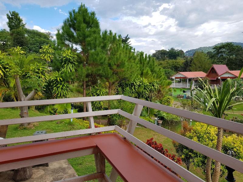 Ban Mae Resort