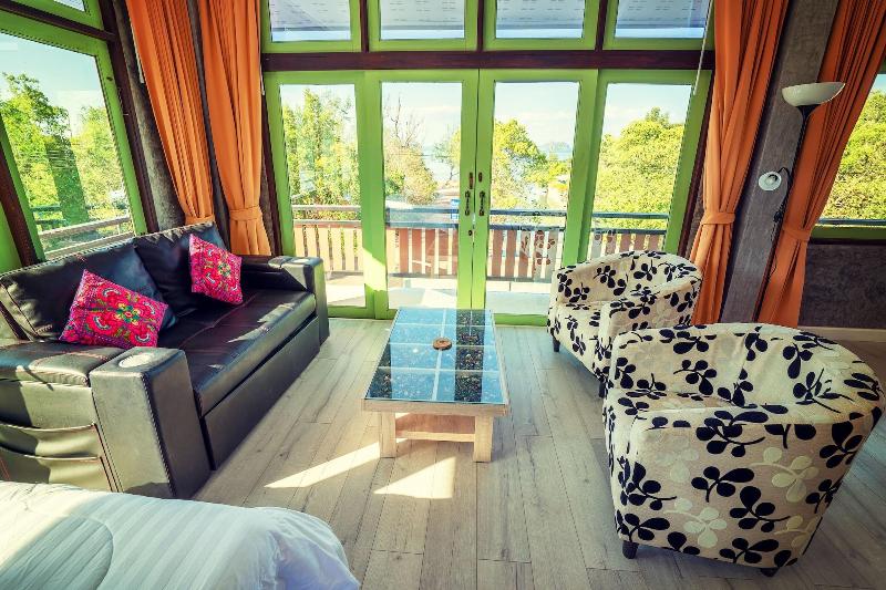 Tonmai Suites image