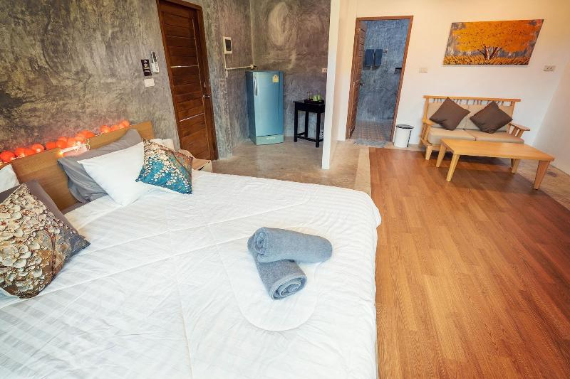 Tonmai Suites image