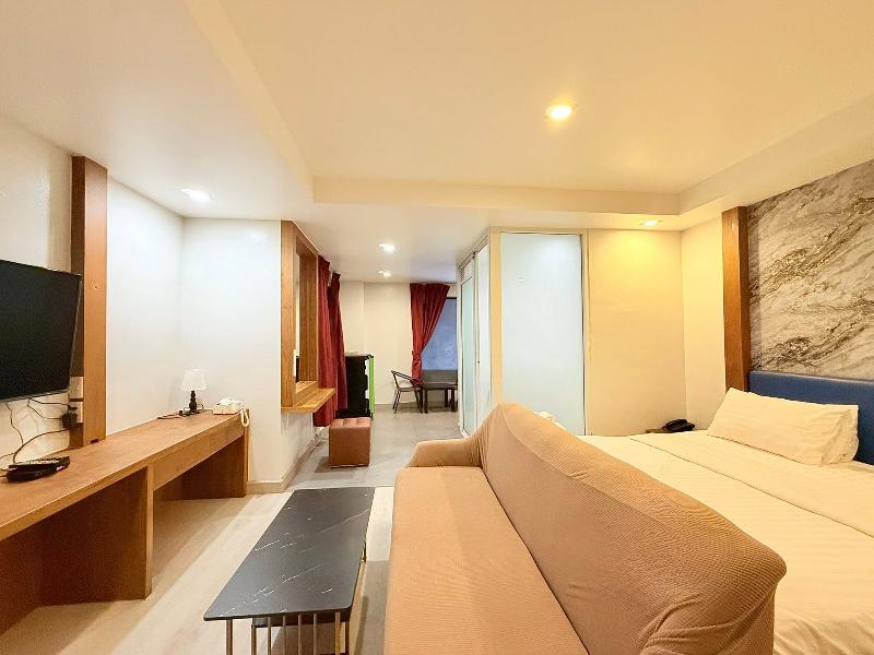 Eurna Resort image