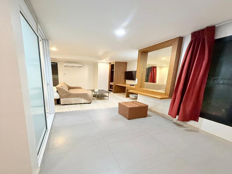 Eurna Resort image
