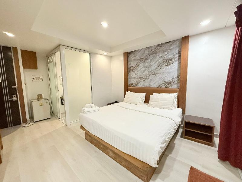 Eurna Resort image