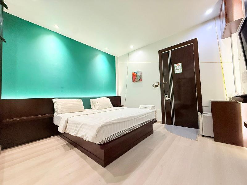 Eurna Resort image