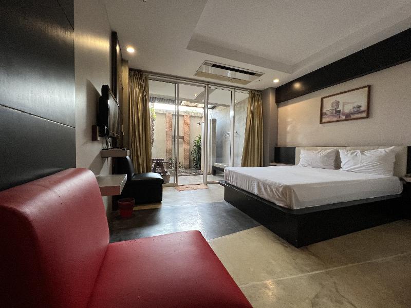 Eurna Resort image