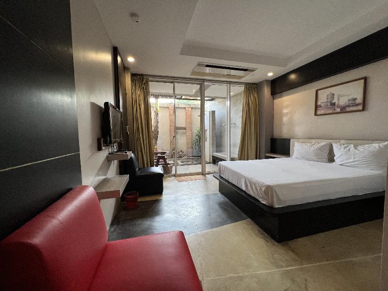 Eurna Resort image