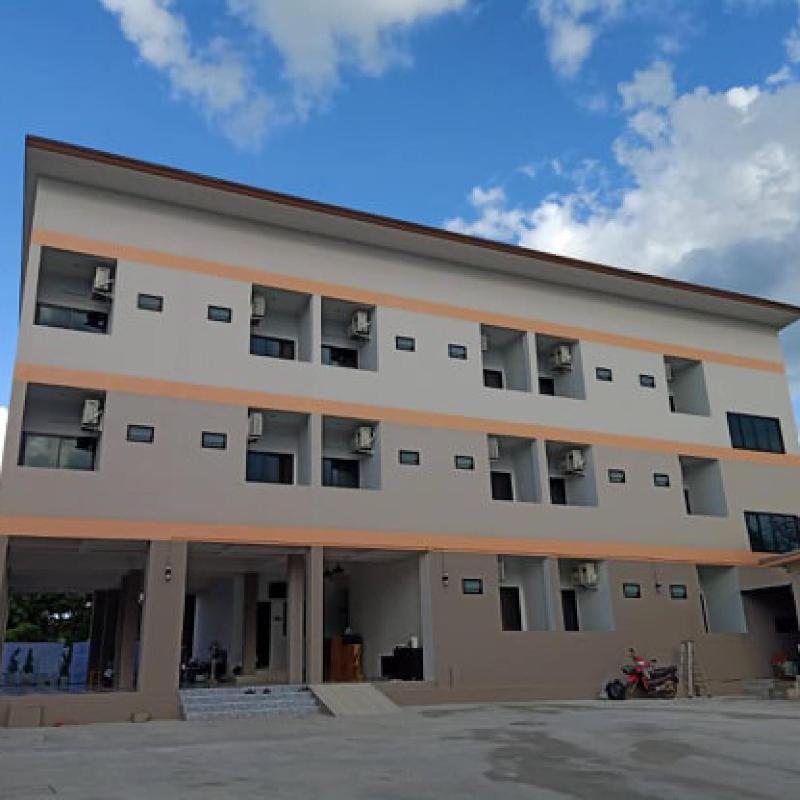 V2 Hotel