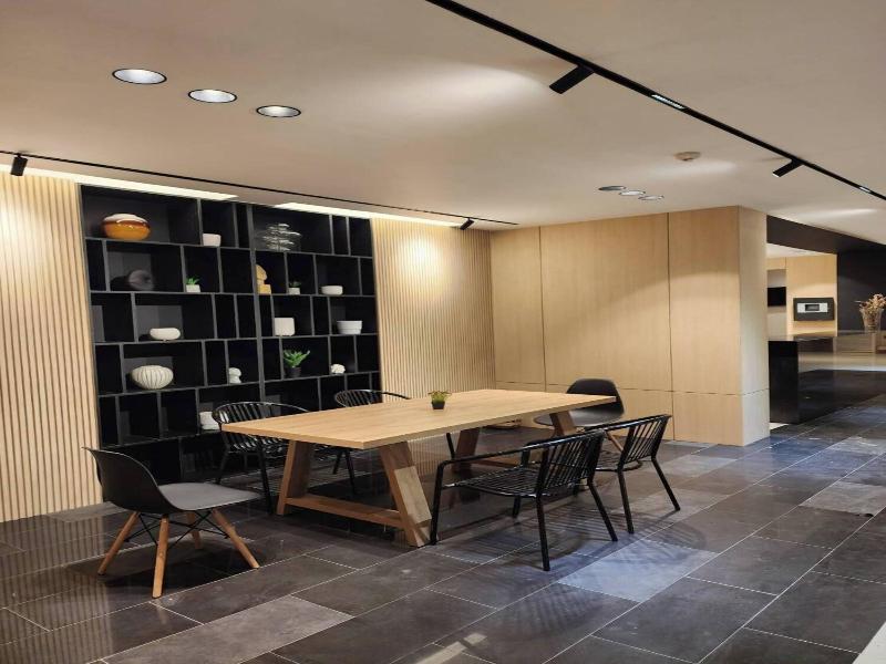 Leenova Hotel image