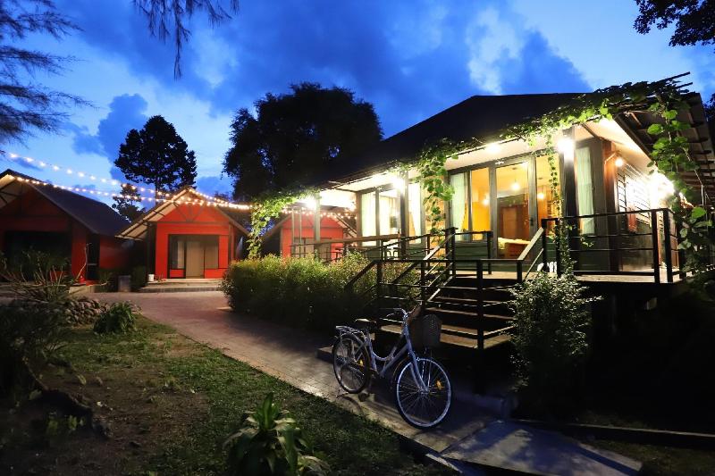 St Resort image