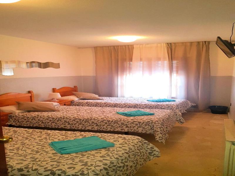 Hostal El Peine image