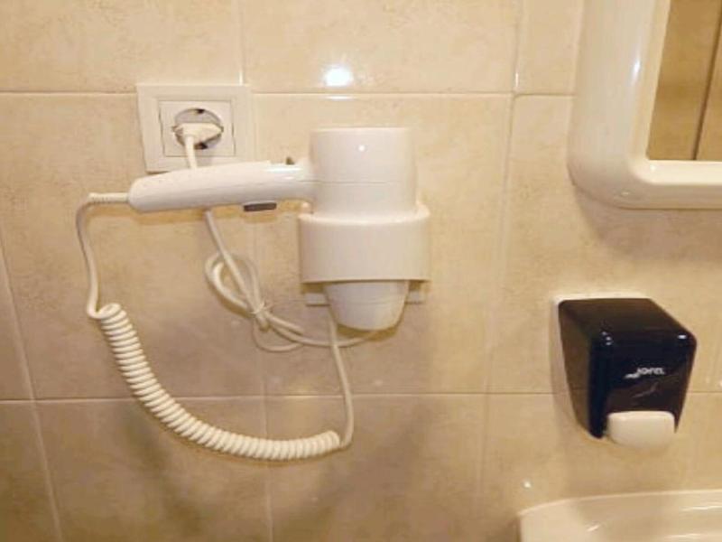 Hostal El Peine image