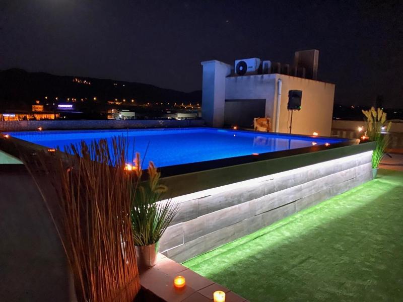 Hotel Fonda Neus image