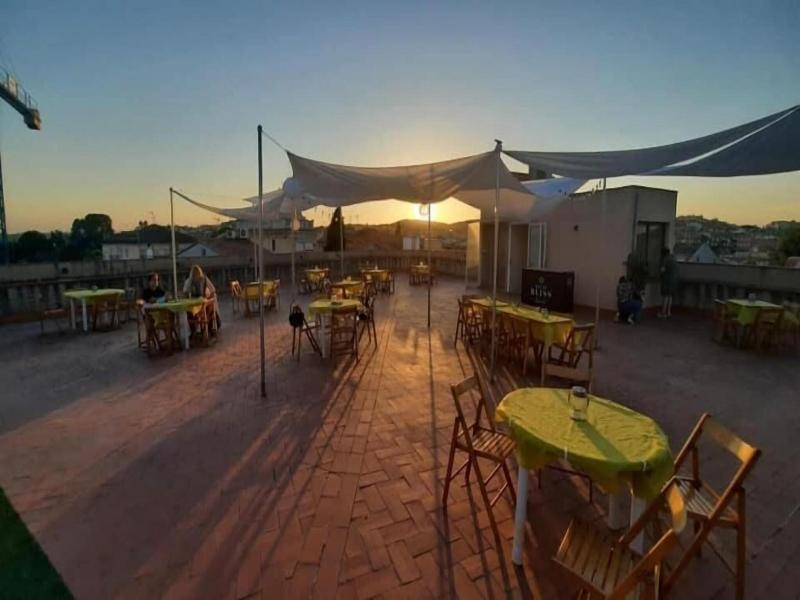 Hotel Fonda Neus image
