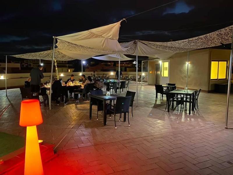 Hotel Fonda Neus image