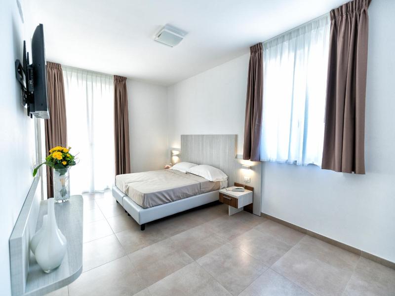 Vasto Aparthotel image