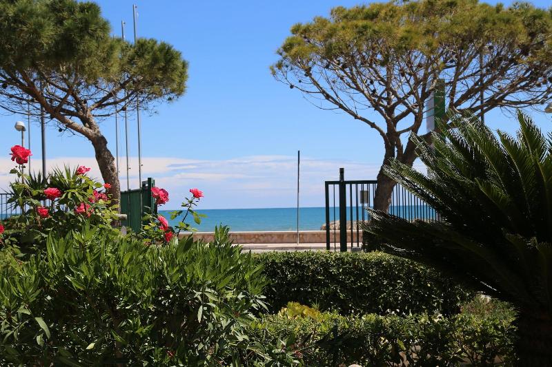Parco Carabella Hotel image