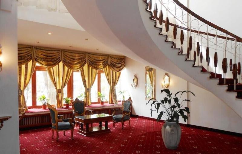 Hotel Cetate Imparatul Romanilor image