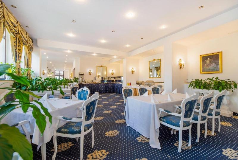 Hotel Cetate Imparatul Romanilor image