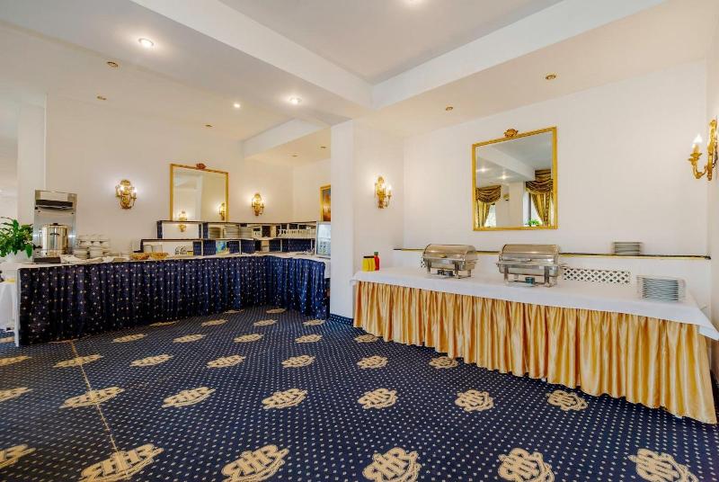 Hotel Cetate Imparatul Romanilor image