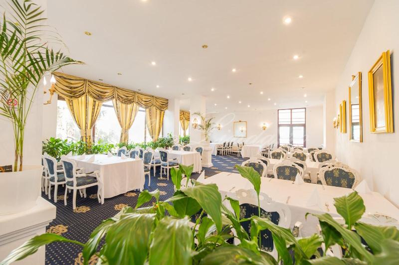 Hotel Cetate Imparatul Romanilor image