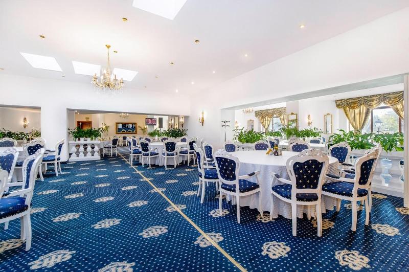 Hotel Cetate Imparatul Romanilor image