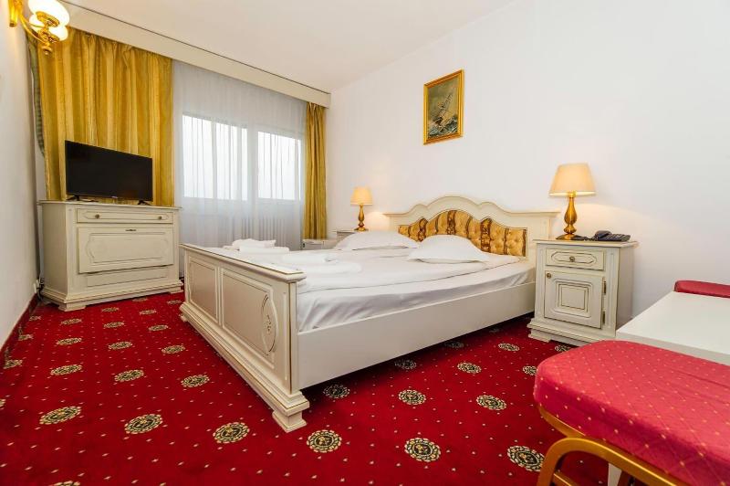 Hotel Cetate Imparatul Romanilor image