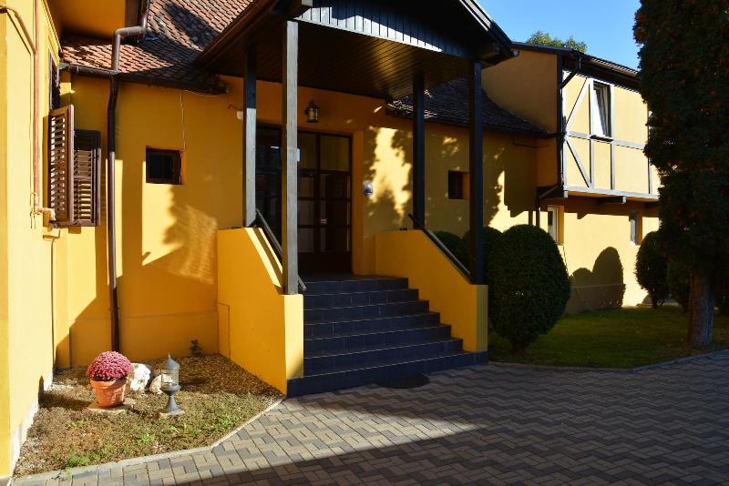 Cristian Inn image