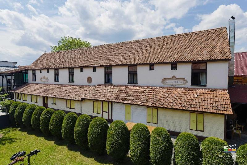 Cristian Inn image
