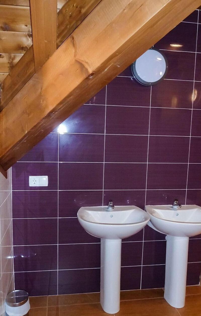 Hostal Y Albergue Haizea image