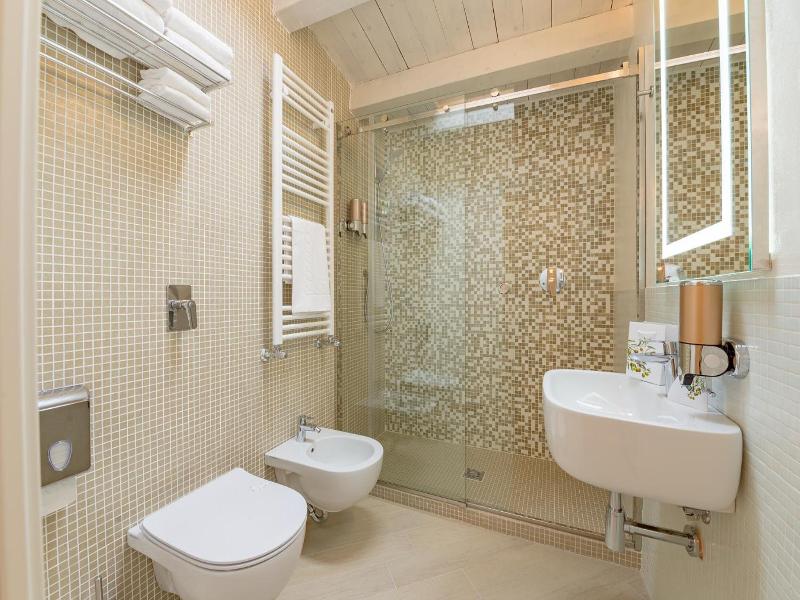 Le Maestranze Deluxe Rooms image