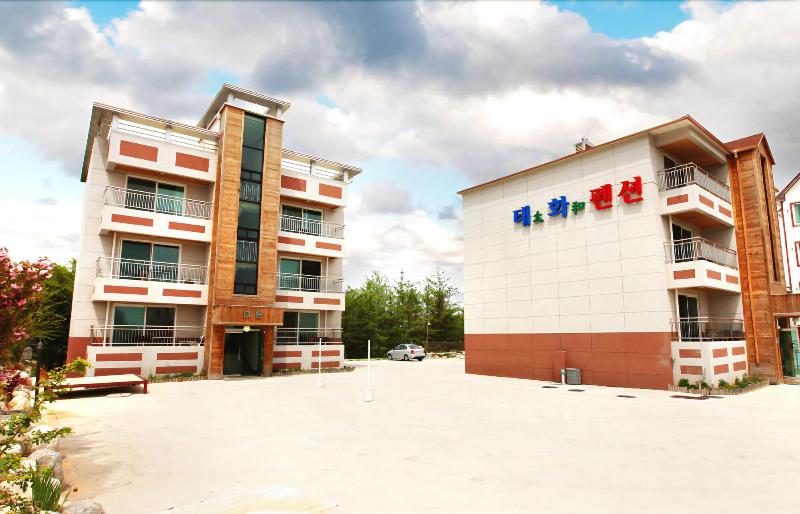 Taehwa Pension — exterior view