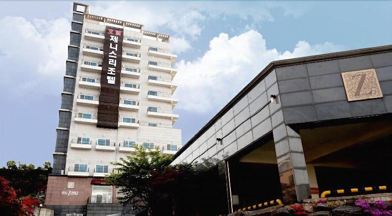Zenith Hotel — photo 2