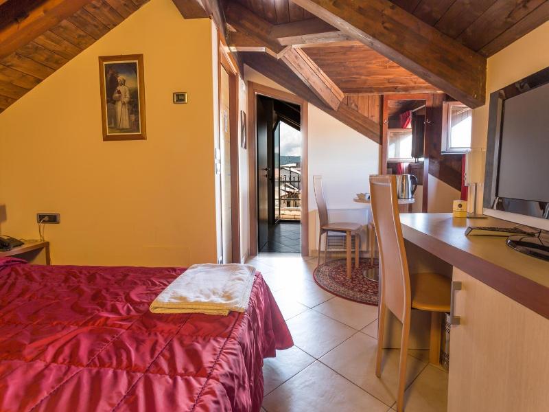 Hotel Conte Ruggero image